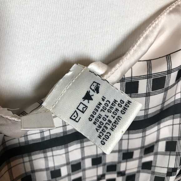 Max Studio Handkerchief Dress - Picture 7 of 7